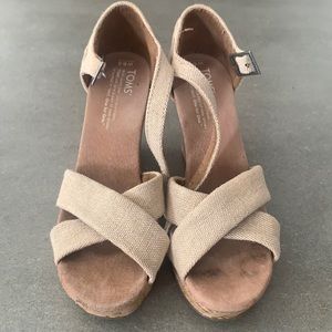 Toms Strappy Woven Tan Wedges Size 6.5